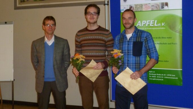 Auszeichnung im Rahmen der Mitgliederversammlung am 07.11.2013 (v.l.n.r.): Prof. Dr. Michael Glei, Thomas Gantert und Stefan Kluge